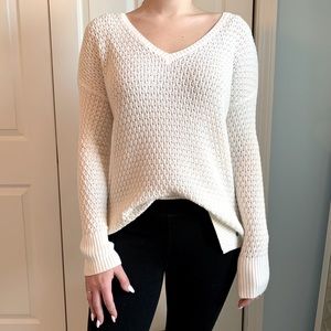 American Eagle White Knit Sweater Size S